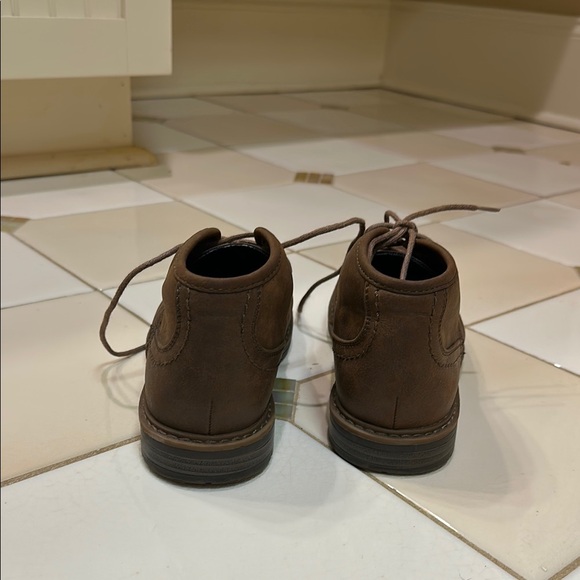 Boy’s Brown Leather Shoes - Picture 4 of 7
